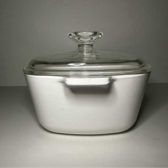 Vintage Corning Ware Blue Cornflower 1 3/4 qt Baking Dish with Pyrex Lid - Picture 4 of 15